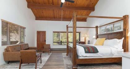 Camp Nelson Lodge Room 10
