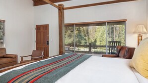 Unclassified image, 5 of 43, button - Camp Nelson Lodge Room 10 (Springville)