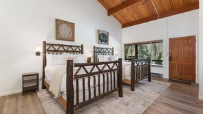 1 bedroom, WiFi, bed sheets - Camp Nelson Lodge Room 9 (Springville)