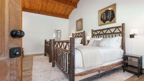 1 bedroom, WiFi, bed sheets - Camp Nelson Lodge Room 9 (Springville)