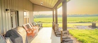 Cyprus Bend Lodge - Relax and sleep 20+ in private comfort close to Dyersburg