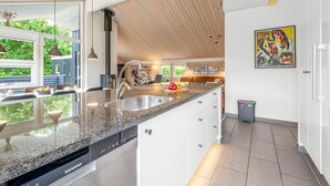 Private kitchen - "Noreen" - 1.4km to the fjord by Interhome (Hemmet)