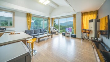 ベーシック ルーム 2 ベッドルーム (C_301) | 1 室のベッドルーム、WiFi (無料)