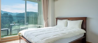 Gapyeong Yeonkkocchosu Pet Pension