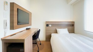 Escritorio, wifi gratis y ropa de cama