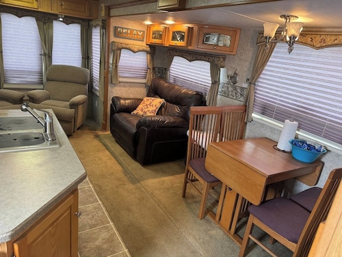 Short walk to the beach! This camper & cabin offer a perfect getaway!