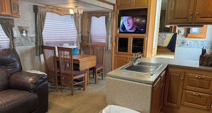 Short walk to the beach! This camper & cabin offer a perfect getaway!