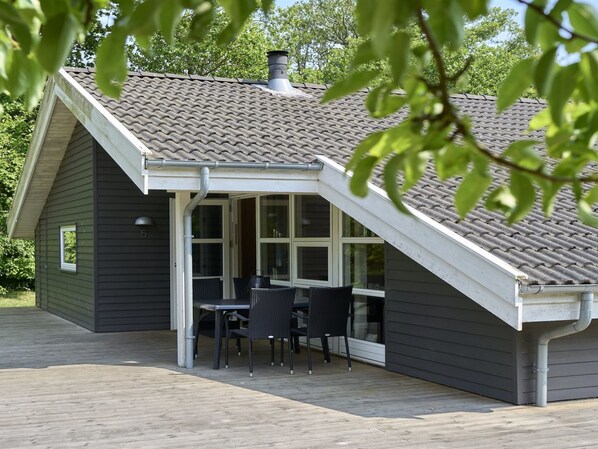 Outdoor dining - "Rudolf" - 400m from the sea by Interhome (Aakirkeby)
