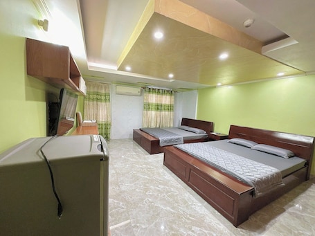 Standard Quadruple Room | Free WiFi