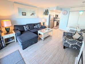 Smart-TV, peis og bøker