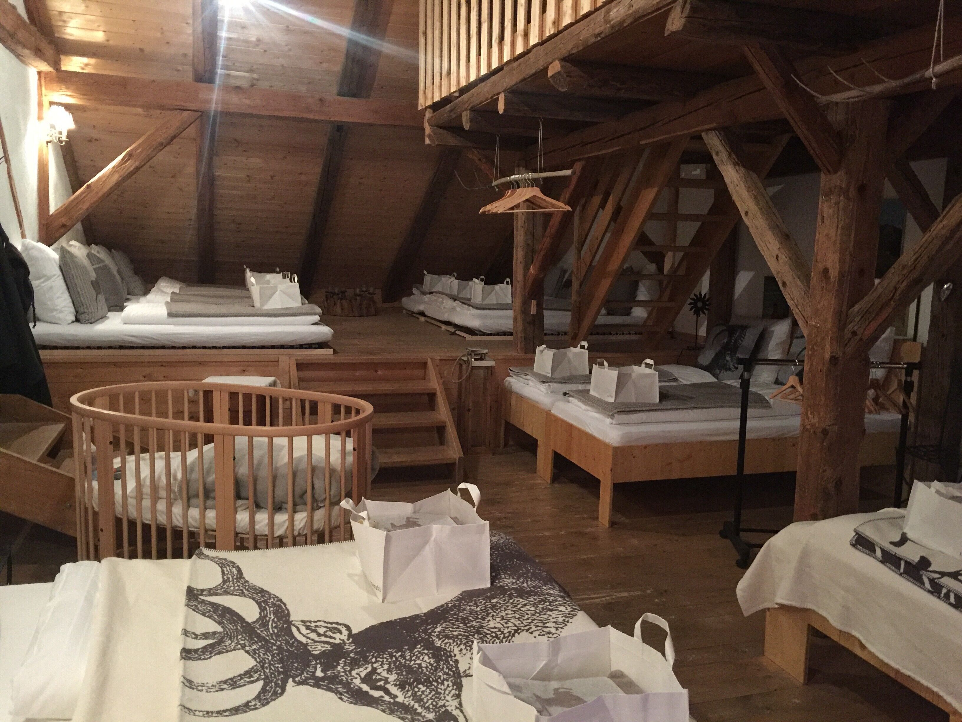 3 chambres, fer et planche à repasser, Wi-Fi gratuit, draps fournis