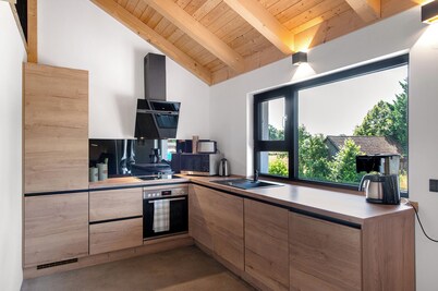 Apartment 'Ferienoase Im Land Der 1000 Seen' with Private Terrace, Shared Garden and Wi-Fi