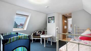 3 habitaciones, wifi gratis y ropa de cama