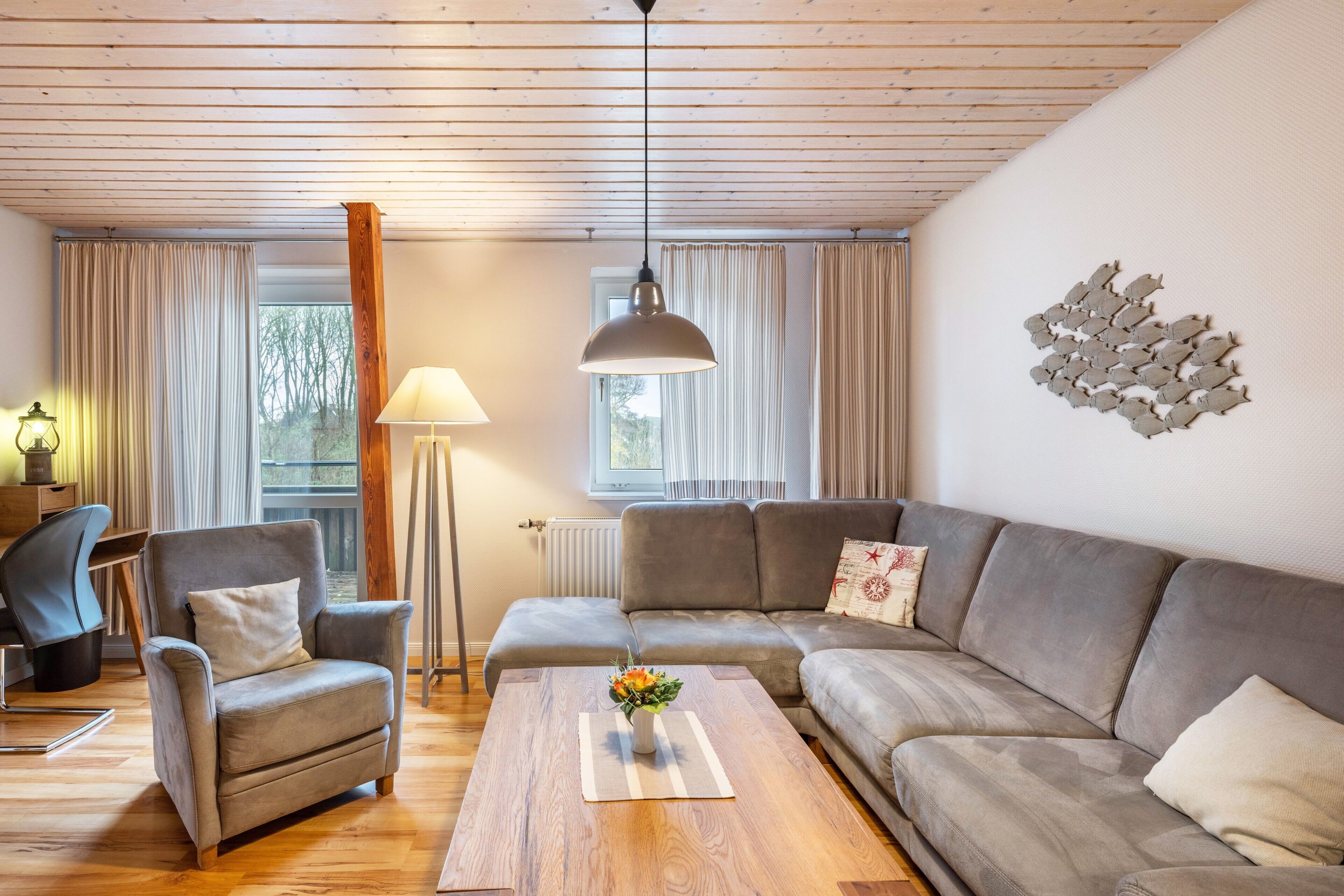 TV, bordtennis og stereoanlegg