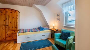 1 dormitorio, tabla de planchar con plancha, wifi gratis y ropa de cama