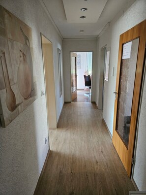 Interior - Apartment 'Die Wohnung Stein' with Private Garden, Balcony and Wi-Fi (Bretzfeld)