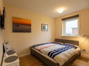 1 chambre, fer et planche à repasser, Wi-Fi gratuit, draps fournis