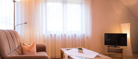 Télévision, table de tennis de table