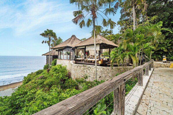 在附近的私人海滩、白沙