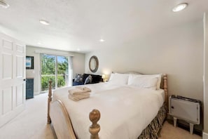 4 habitaciones, escritorio, tabla de planchar con plancha y wifi gratis