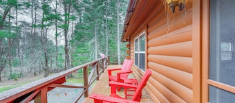 Modern Cabin in Lake Placid w/ Mountain Views!