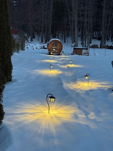 Friday Fowls Cottage - Sauna - Hot Tub - Fire Pit - Golf - Lake - Beach - Winery