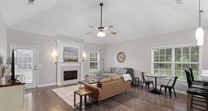 Quiet Family Home - Near Everything!