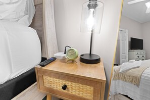 2 bedrooms, iron/ironing board, travel cot, WiFi