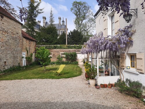 Belle Maison de Campagne en Bourgogne à 2 Heures de Paris