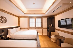 Luxury Triple Room - Hanok Hotel DAAM (Seoul)