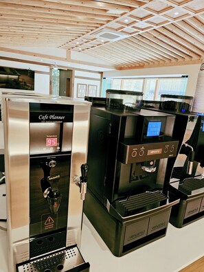 Free daily buffet breakfast - Hanok Hotel DAAM (Seoul)