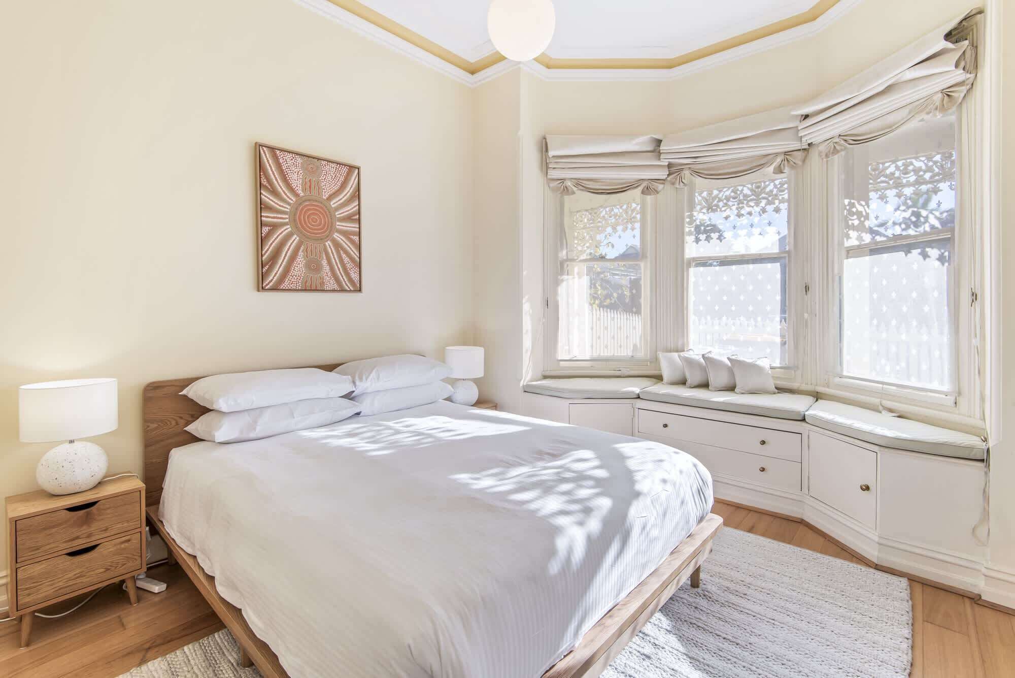 2 bedrooms, desk, iron/ironing board, WiFi