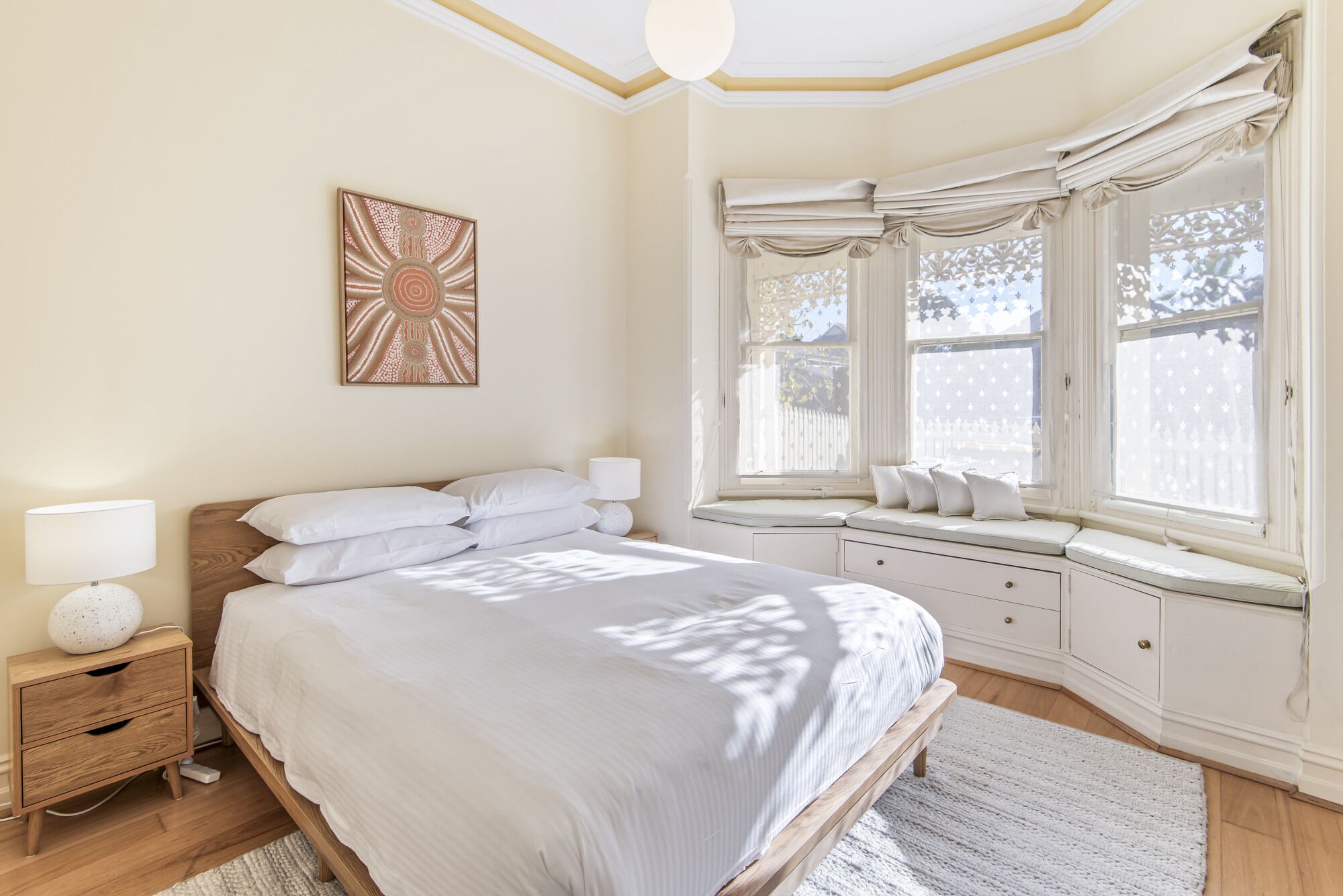 2 bedrooms, desk, iron/ironing board, WiFi