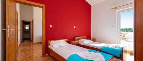 2 bedrooms, Internet, bed sheets