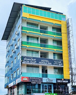 Front of property - HOTEL HERAA INN (Mangaluru)