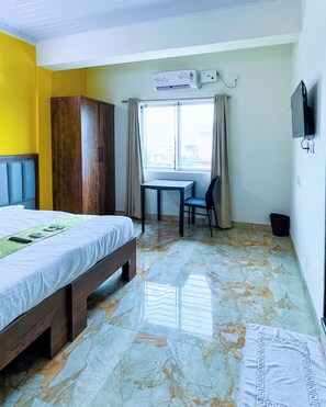 Deluxe Room, 1 Queen Bed, City View | City view - HOTEL HERAA INN (Mangaluru)
