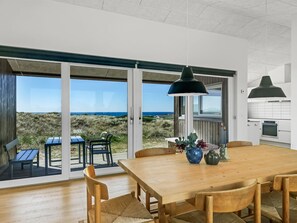 Dining - "Carit" - 450m from the sea by Interhome (Løkken)