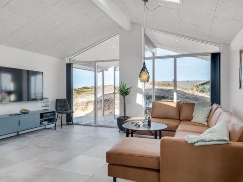 "Helga" - 650m from the sea by Interhome