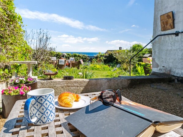 Outdoor dining - "Santuzza" - 100m from the sea by Interhome (Svaneke)