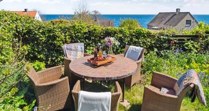 "Santuzza" - 100m from the sea by Interhome