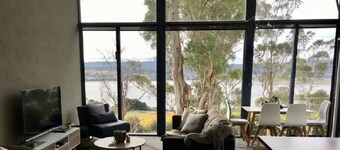 Panoramic views from your stunning 'Treehouse'