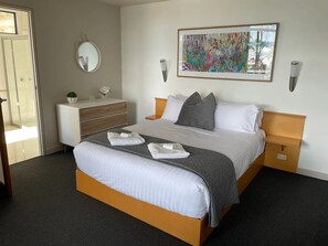 1 Schlafzimmer, Bügeleisen/Bügelbrett, WLAN