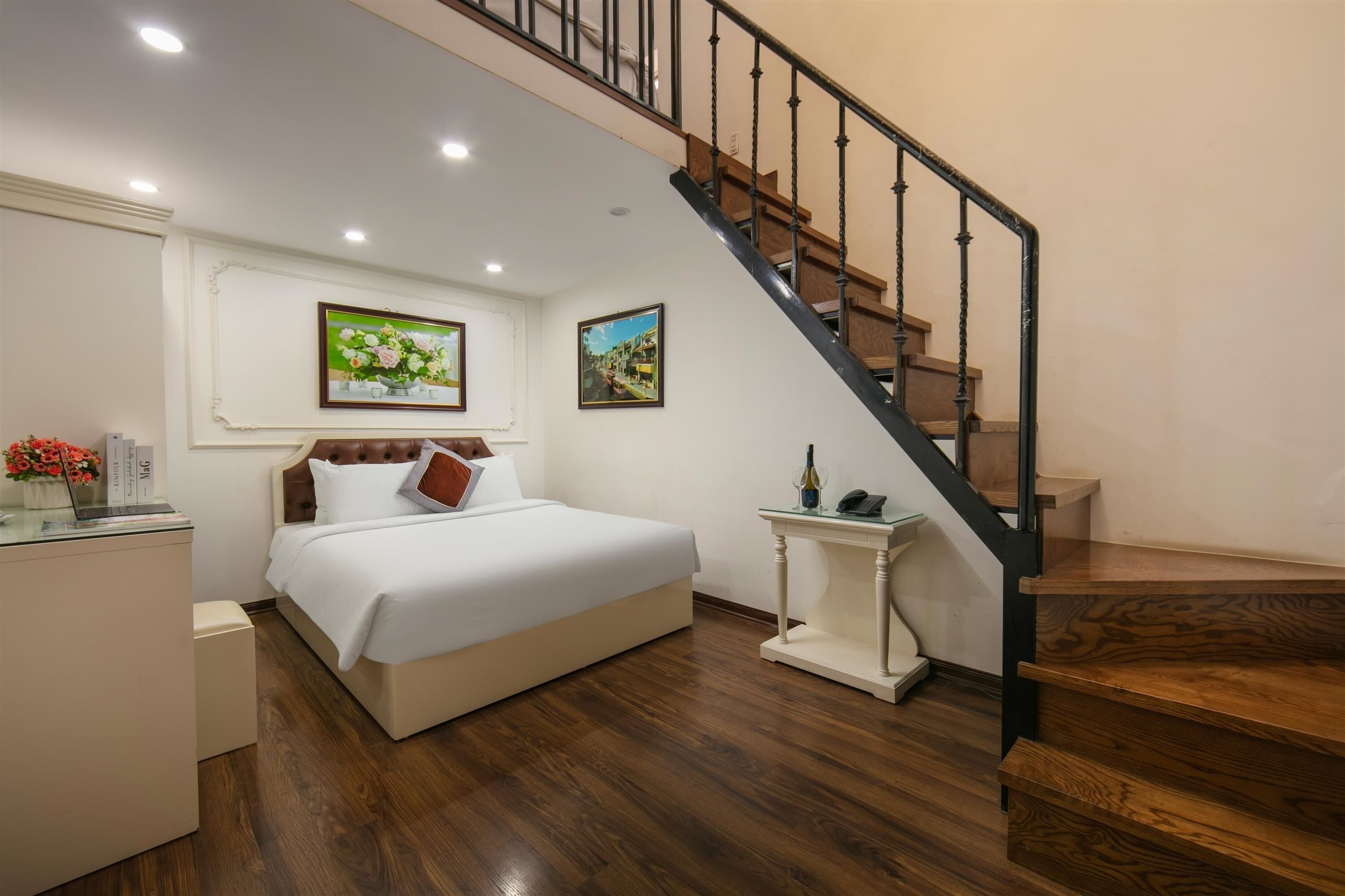 Dúplex ejecutivo, 2 habitaciones, para no fumadores | Ropa de cama de alta calidad, edredón y minibar 