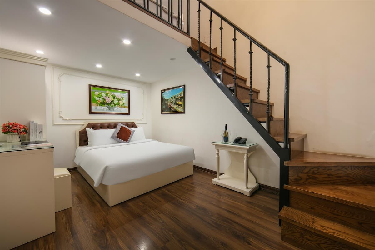 Executive Duplex, 2 Bedrooms, Non Smoking