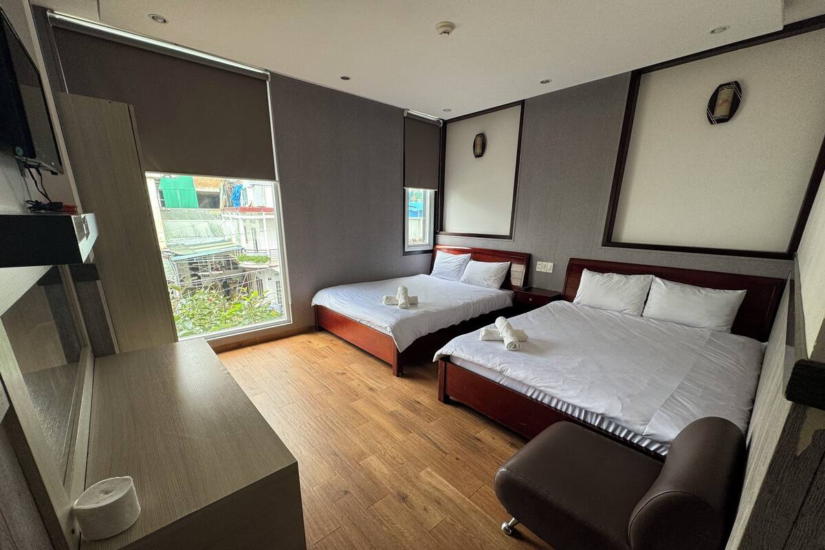 Standard Double Room, City View | Bathroom | Shower, hair dryer, slippers, towels