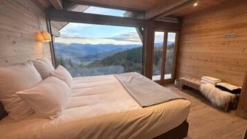 Habitación Confort doble, vistas a la montaña | Ropa de cama de alta calidad y edredones de plumas