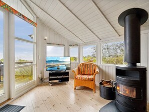 Interior - "Henric" - 75m from the sea by Interhome (Allinge)