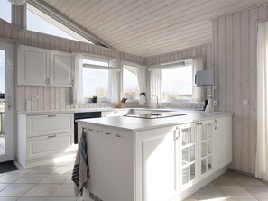 Fridge, microwave, dishwasher, cookware/dishes/utensils