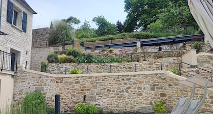 Cottage in Dordogne in picturesque town close to the Valley de l'Homme Lascaux