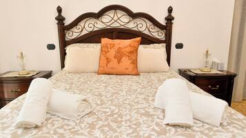 2 chambres, lit parapluie, Wi-Fi gratuit, draps fournis